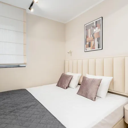 Erasmus Student Apartments - Old Town-2